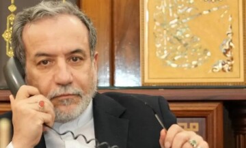 Araghchi holds separate calls with Egyptian, Jordanian and Turkmen counterparts